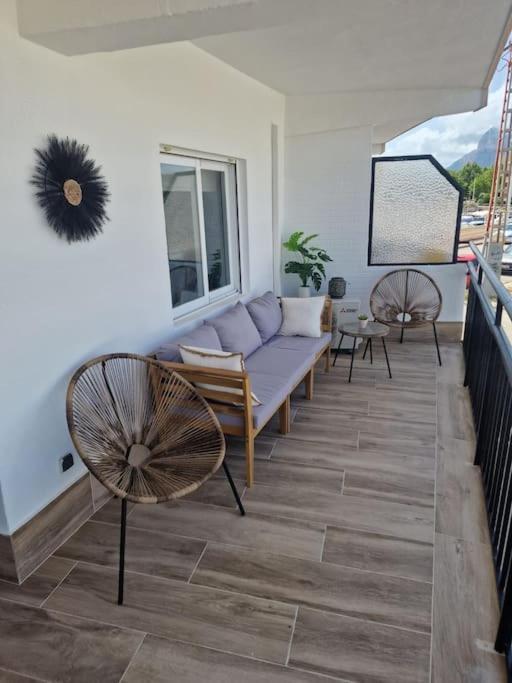 Apartment Waterfront 3 Bed Apartment, 90m From The *