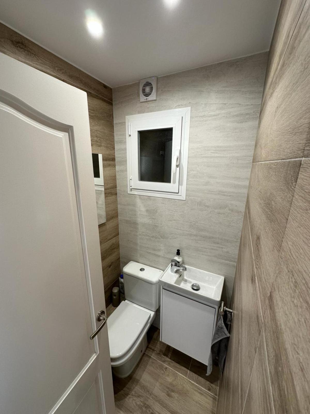 Waterfront 3 Bed Apartment, 90m From The Appartement *