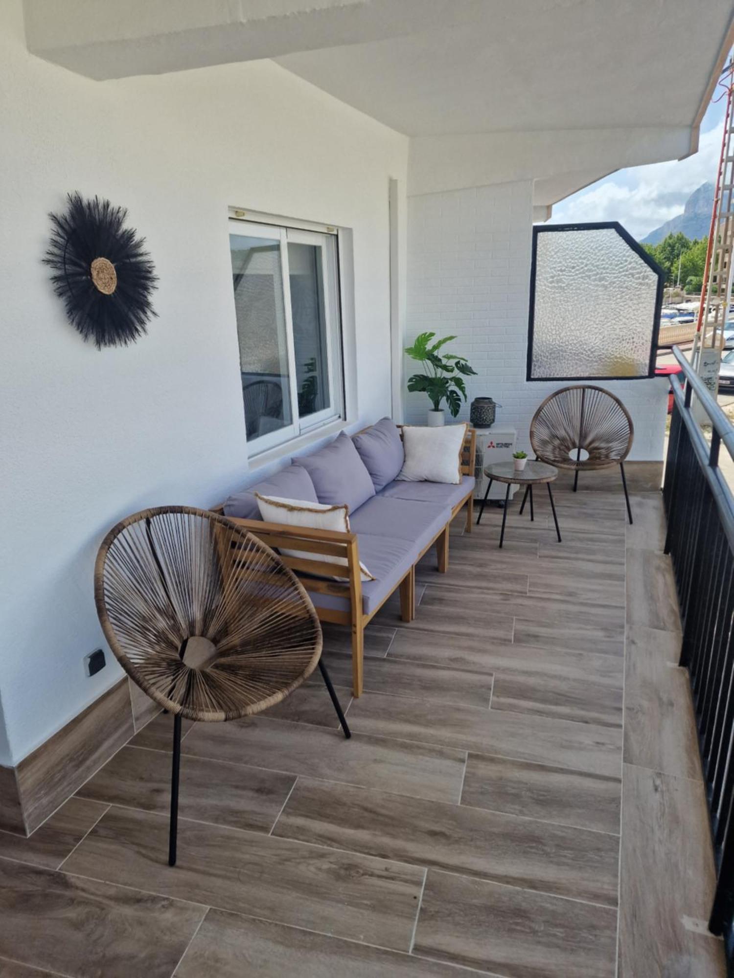 Waterfront 3 Bed Apartment, 90m From The Appartement