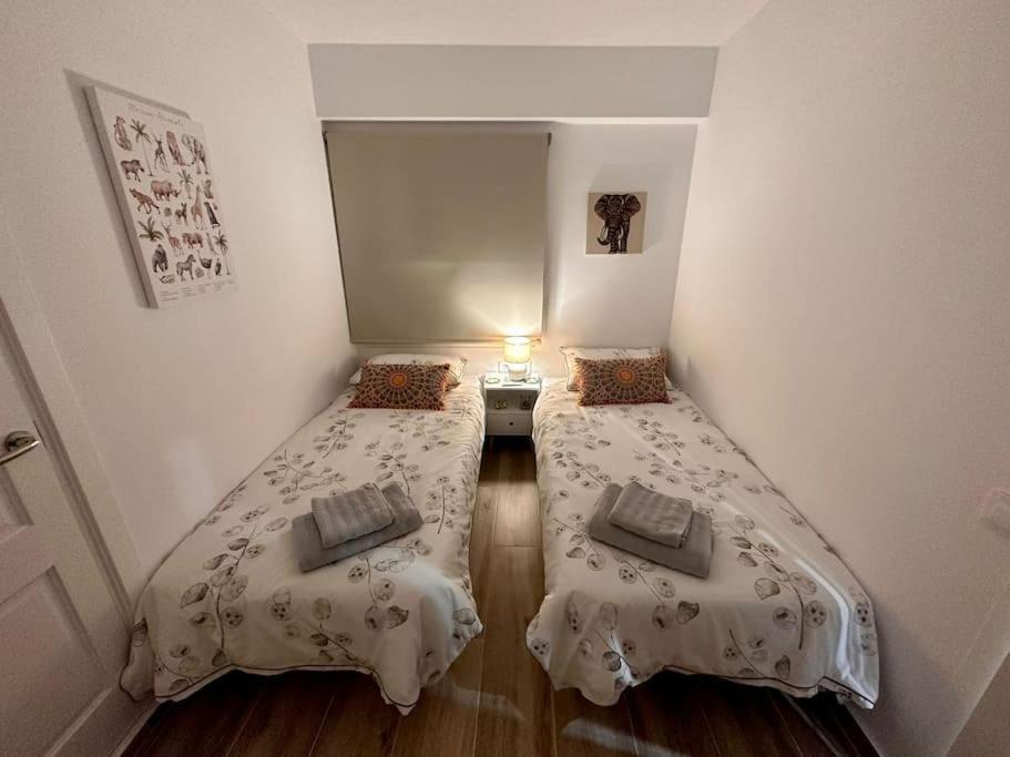 Waterfront 3 Bed Apartment, 90m From The